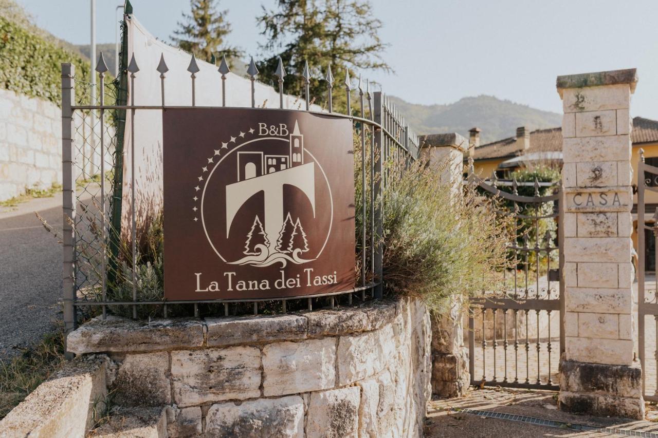 La Tana Dei Tassi Bed & Breakfast Ascoli Piceno Exterior photo